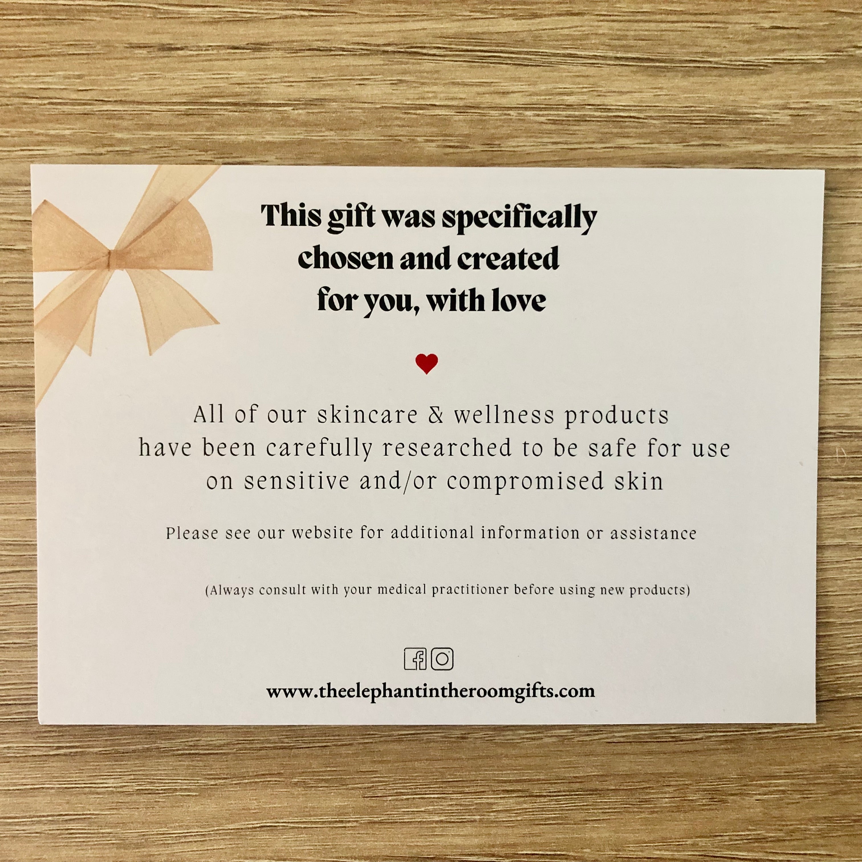 Card stating that all products in the gift box are suitable for sensitive skin